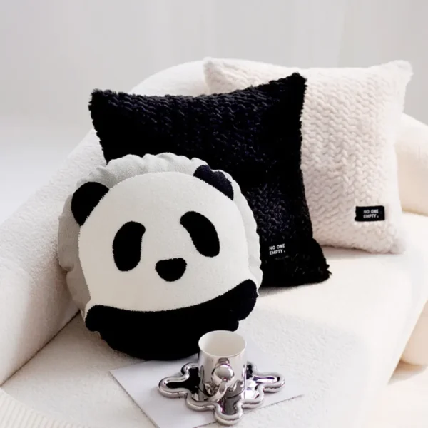 WPHHCS000001-01 Panda Round Sofa Cushion