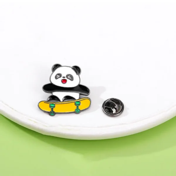 WPDCBR000128 Olympics sport Panda Badge Lapel Pin