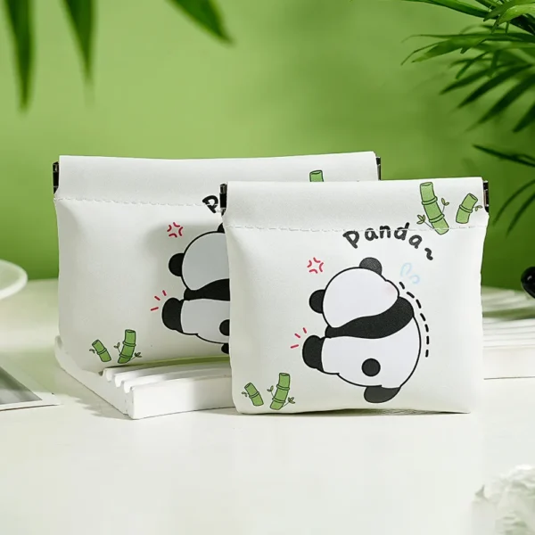 WPBGHB000205-0206-01 Panda Climbing Pattern Small Handbag