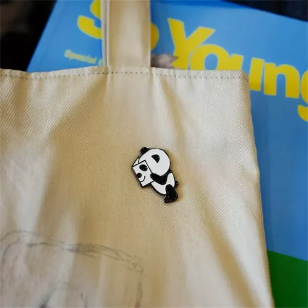 WPDCBR000184-03 Abstract Style Reading Panda Brooch Cute Alloy Badge Travel Gift
