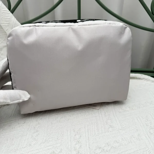 Cartoon Panda Print Simple Small Makeup Bag Lightweight Clutch