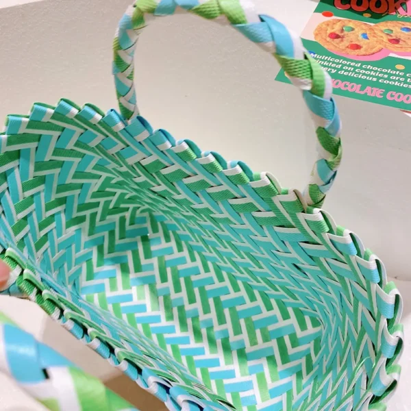 WPBGWB000154-0155-01 Charming Cute Panda Hua Hua Creative Woven Basket Handbag