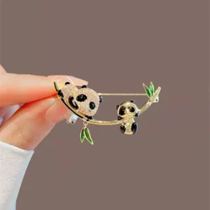 WPDCBR000141-01 Chinese-Style Panda Brooch Gold Lapel Pin Jacket Accessory