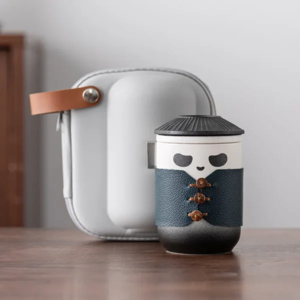 WPLSCPTC0017 Creative Panda Hero-Shaped Infuser Tea Cup Black