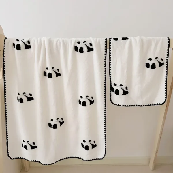 WPCTTW000186-01 Cute Panda Embroidered Coral Fleece Towel and Bath Towel Set