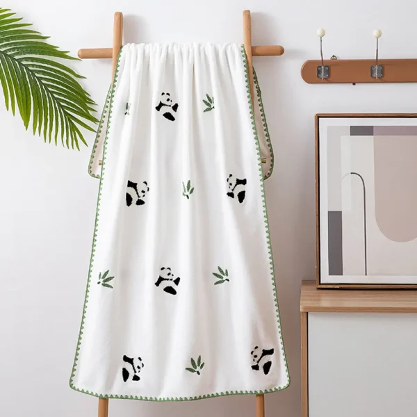 WPCTTW000162 Embroidered Panda Coral Fleece Thickened Absorbent Bath Towel