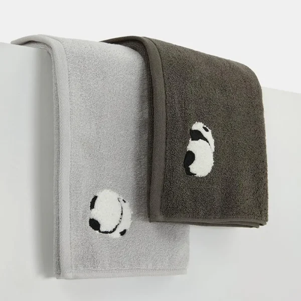 WPCTTW000157-0160-03 Panda Cartoon Soft Absorbent Towel