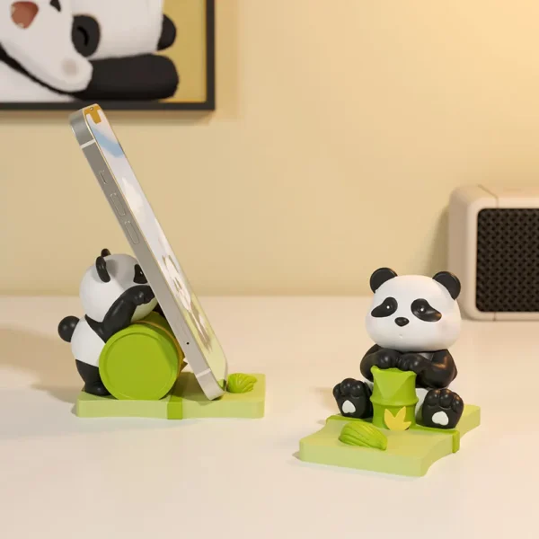 WPDTOM000027-0031-02 Resin Phone Stand Fun Cartoon Panda Desk Decor Ornament